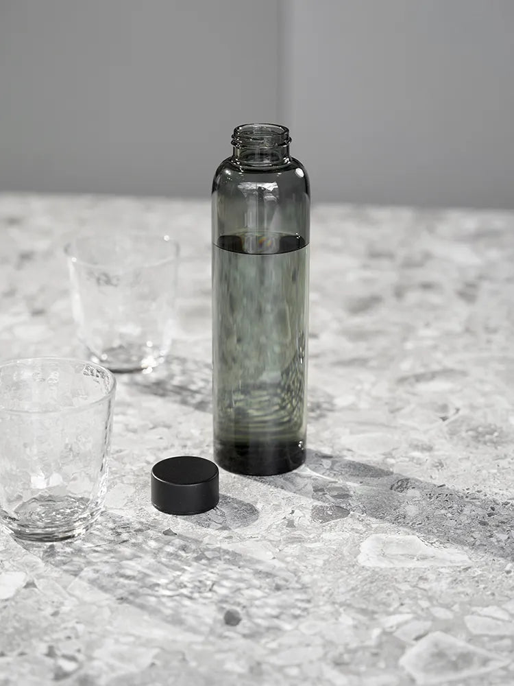 Schwarze Trinkflasche aus Glas – 500 ml (16oz)